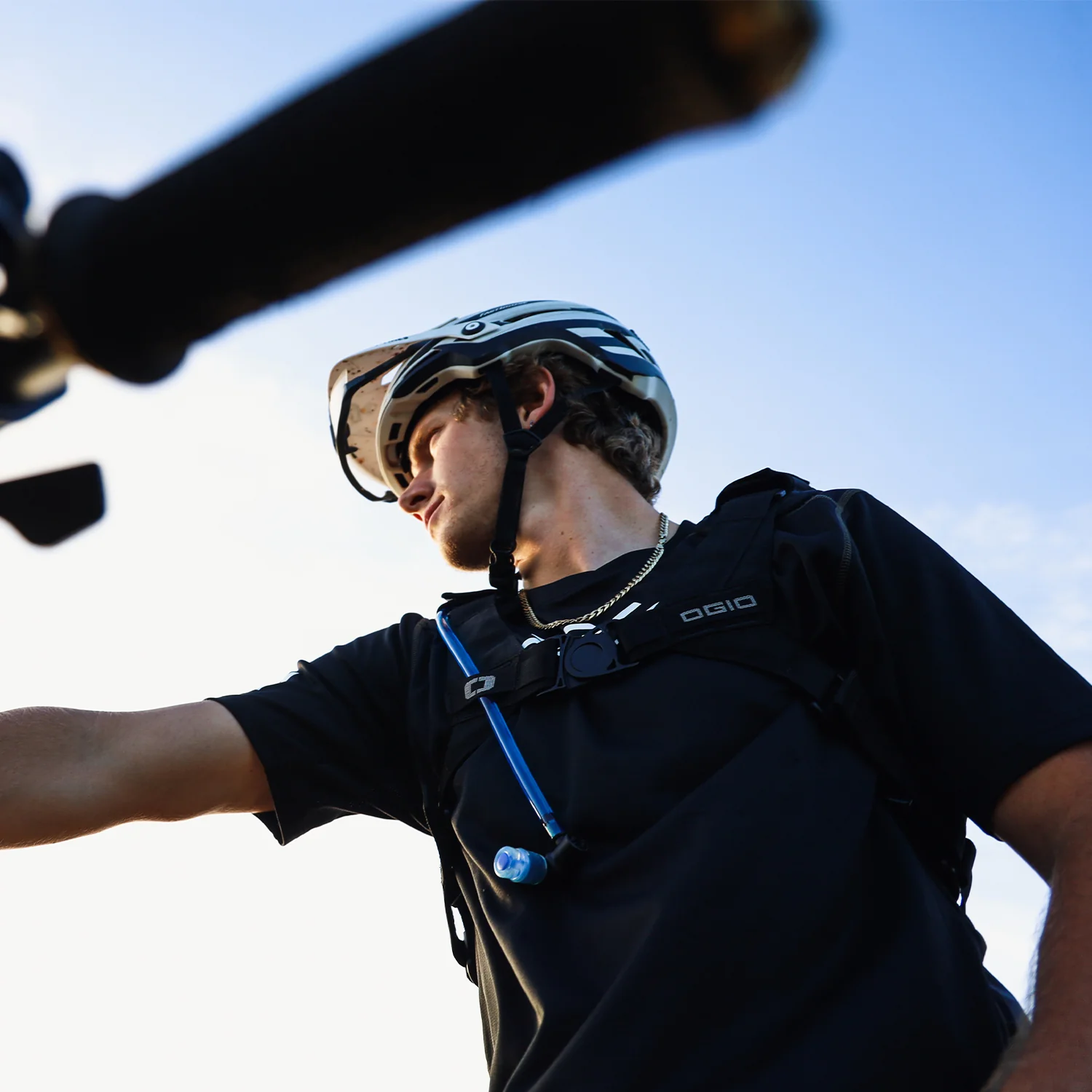 HAMMERS 2L - Image 4